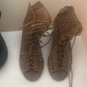 Jeffery Cambell star lace up